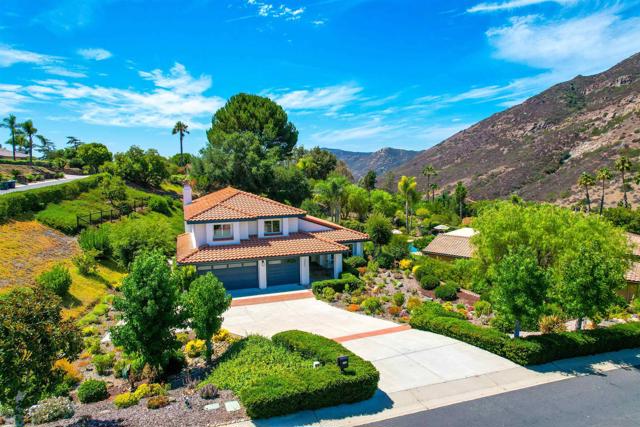 3302 Vista Rocosa, Escondido CA: https://media.crmls.org/mediaz/dac1db51-cd24-4782-bcfa-80957f12763d.jpg