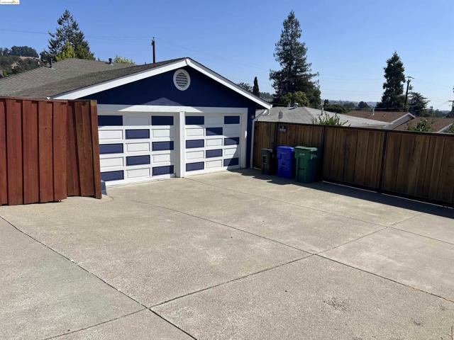 Image 39 of 52 For 2142 Luna Ave