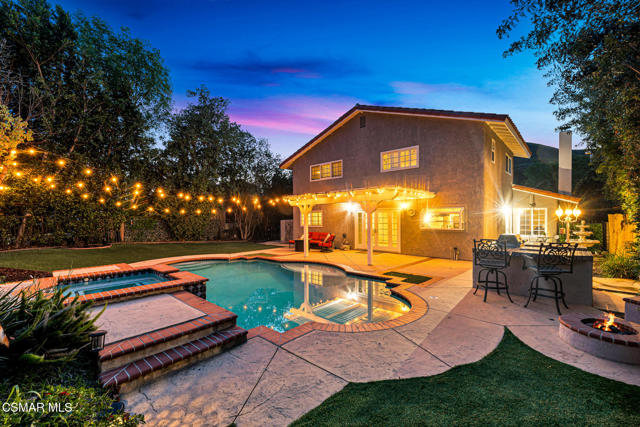 30836 Overfall Drive, Westlake Village CA: https://media.crmls.org/mediaz/dac223a6-6659-478f-bf65-46be8ba4ce18.jpg