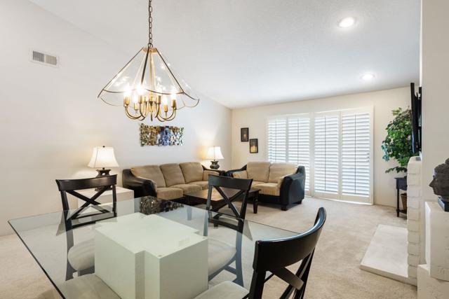 357 Desert Falls E Drive, Palm Desert CA: https://media.crmls.org/mediaz/dac243fe-a7af-49e8-98ae-836c5073fc67.jpg
