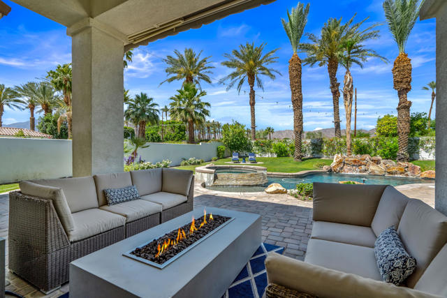 80030 Via Valerosa, La Quinta CA: https://media.crmls.org/mediaz/dac28bbb-8229-4b78-a973-ab52a2e26951.jpg