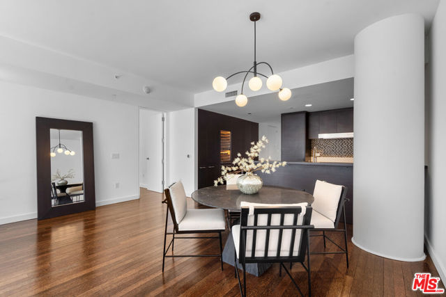 6250 Hollywood Boulevard, Los Angeles CA: https://media.crmls.org/mediaz/dac3f136-cce4-48f7-8260-425a17609483.jpg