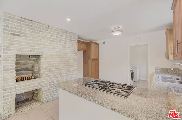 10034 Genesta Avenue photo 7