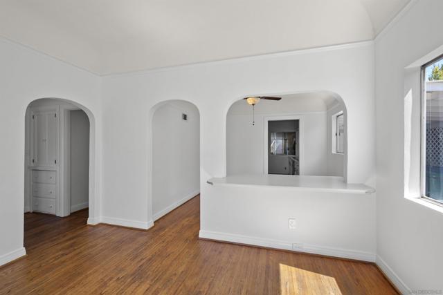 3527 Mississippi St, San Diego CA: https://media.crmls.org/mediaz/dac46a0b-03cc-49c9-beb4-33ca29887ca4.jpg