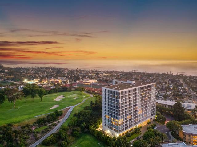 1001 Genter St, La Jolla CA: https://media.crmls.org/mediaz/dac49539-17ad-4a7a-ab6a-131ba8e003d6.jpg