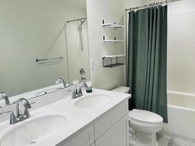 Detail Gallery Image 46 of 59 For 530 Longmeadow St, Vista,  CA 92081 - 3 Beds | 2/1 Baths