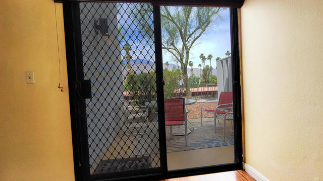 3155 E Ramon Road, Palm Springs CA: https://media.crmls.org/mediaz/dac5dc46-6fd1-4ad9-93d8-ae0d08b7312d.jpg