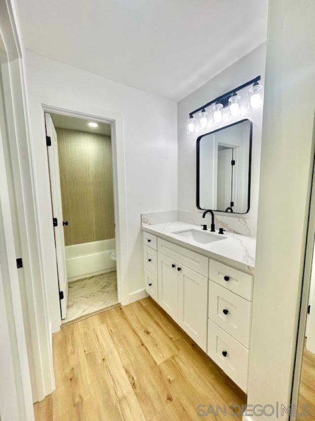 7946 Mission Center Ct, San Diego CA: https://media.crmls.org/mediaz/dac5fb00-9810-4c8f-9b51-45a8cf146487.jpg