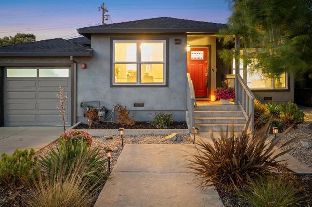 3813 Pasadena Drive, San Mateo CA: https://media.crmls.org/mediaz/dac7f0e8-9ef6-4158-9a63-37a40e711529.jpg