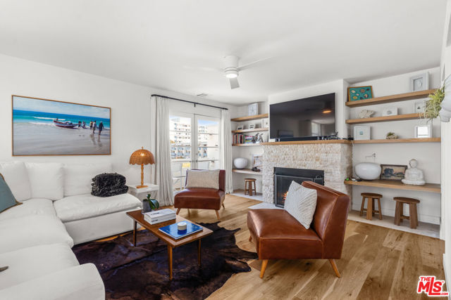 3501 Esplanade, Marina del Rey CA: https://media.crmls.org/mediaz/dac8112c-1954-4d25-a41e-662cf2d41ea2.jpg