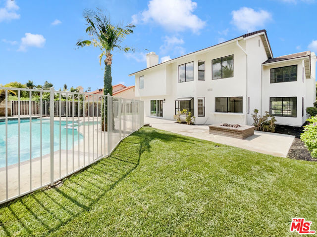 7840 Hillary Drive, West Hills CA: https://media.crmls.org/mediaz/dac8396c-64f4-47fb-b3e9-6c3f11edb4c7.jpg