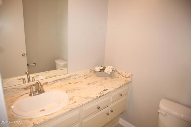 4518 Henley Court, Westlake Village CA: https://media.crmls.org/mediaz/dac886c1-3753-43d2-8adf-4b1cd113e8a9.jpg