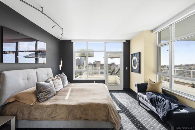850 Beech St, San Diego CA: https://media.crmls.org/mediaz/dac99de3-fbe8-4d15-a6fd-dcb5023aaf68.jpg