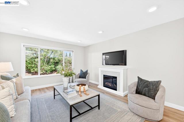 4127 Alvarado St, Pleasanton CA: https://media.crmls.org/mediaz/daca8b4c-3b6b-4ce4-b6e4-e394461de4af.jpg