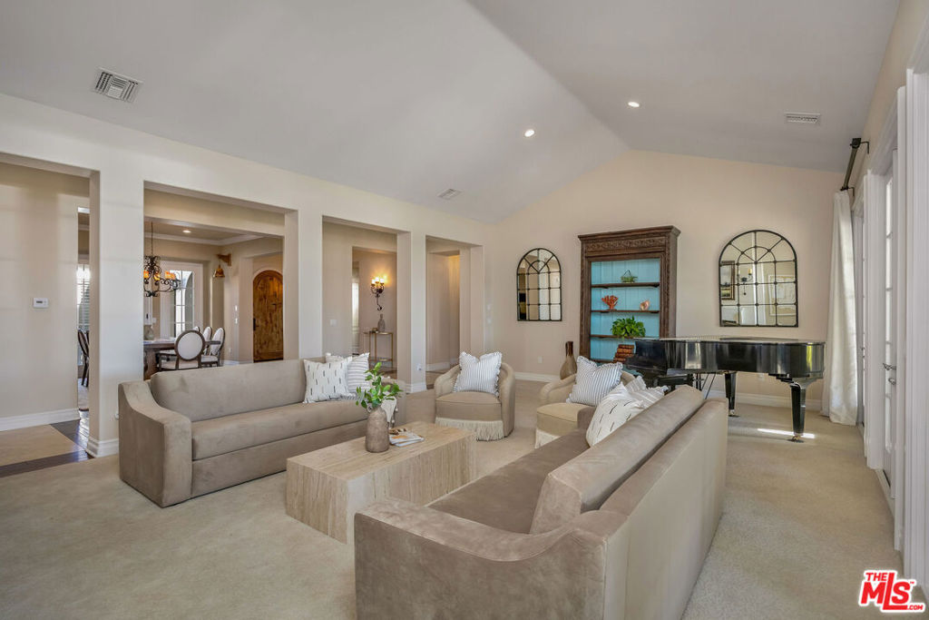 MLS #26859719 image #14