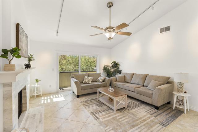 Detail Gallery Image 3 of 26 For 204 Cerco Rosado, San Marcos,  CA 92069 - 2 Beds | 2 Baths