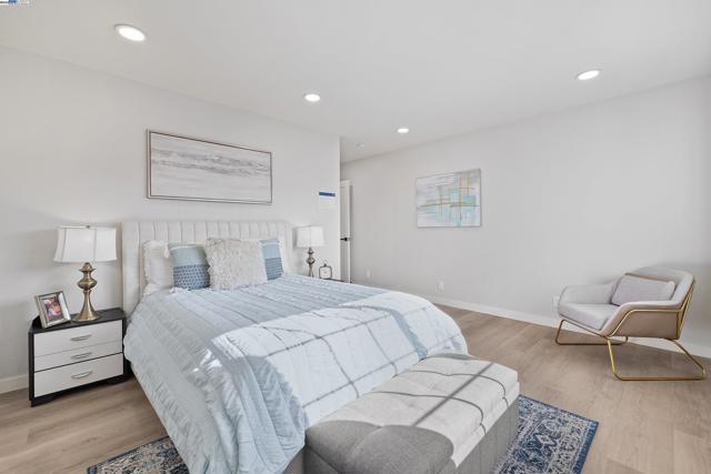 4349 La Cosa Ave, Fremont CA: https://media.crmls.org/mediaz/dacc8e9c-88df-4a7e-a44f-74b9dfaaf27d.jpg