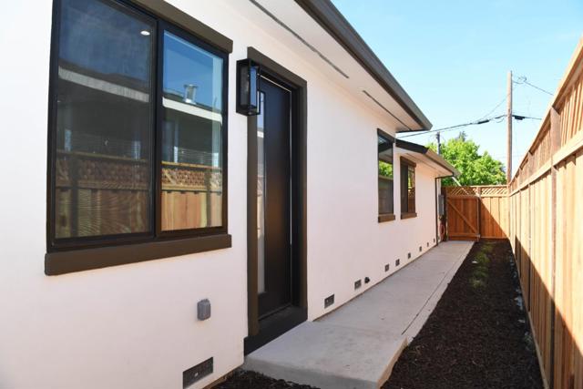 95 Centre Street, Mountain View CA: https://media.crmls.org/mediaz/dacd2d6b-399f-4ec8-be7a-ee379e1265ee.jpg