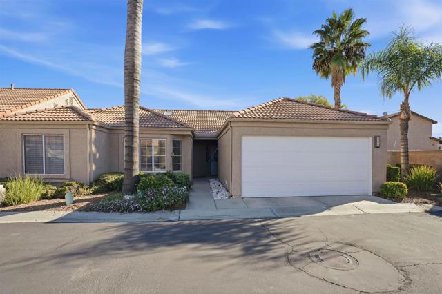 998 Hillcrest St, Hemet CA: https://media.crmls.org/mediaz/dacd2e4d-7964-4727-9266-a6a162d73e49.jpg