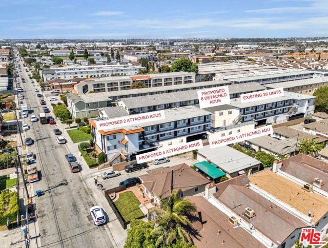 14110 Yukon Avenue, Hawthorne CA: https://media.crmls.org/mediaz/daced8ab-0361-4888-83f6-4bf849525801.jpg