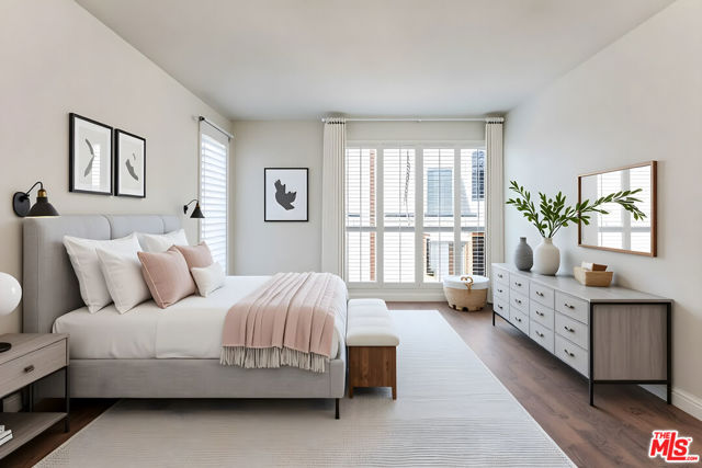 235 S Tower Drive, Beverly Hills CA: https://media.crmls.org/mediaz/dacf4959-5c93-40e1-ab53-ad32b6c4eff8.jpg