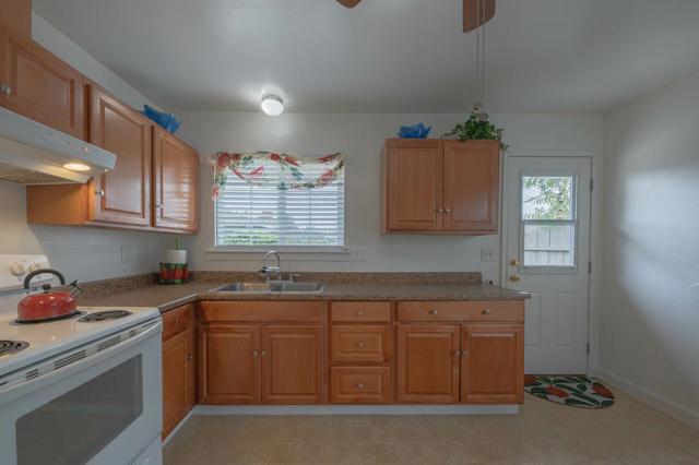 0 University Avenue, Salinas CA: https://media.crmls.org/mediaz/dacf7f87-34ae-4568-8e90-85ac4c7fadb3.jpg
