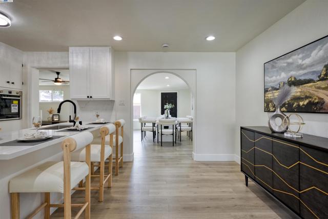 4152 Converse St, Fremont CA: https://media.crmls.org/mediaz/dacfca86-486f-4507-935f-4a46ec5a7a7b.jpg