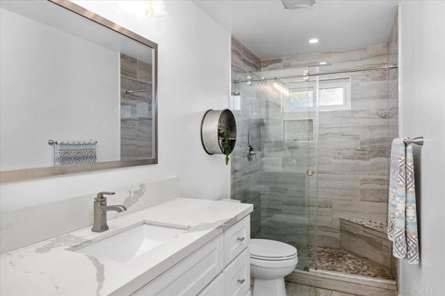 1971 Bernardo Avenue, Escondido CA: https://media.crmls.org/mediaz/dacfde73-e7c9-4e96-b7b9-668b2ae1a7ae.jpg