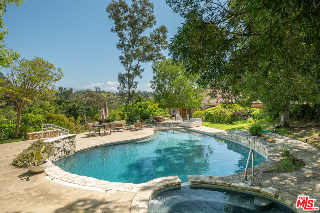 12003 Briarvale LaneStudio City img 11