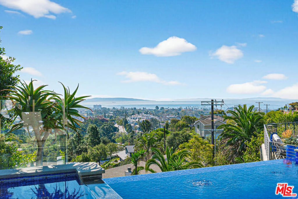 1120 El Medio Avenue