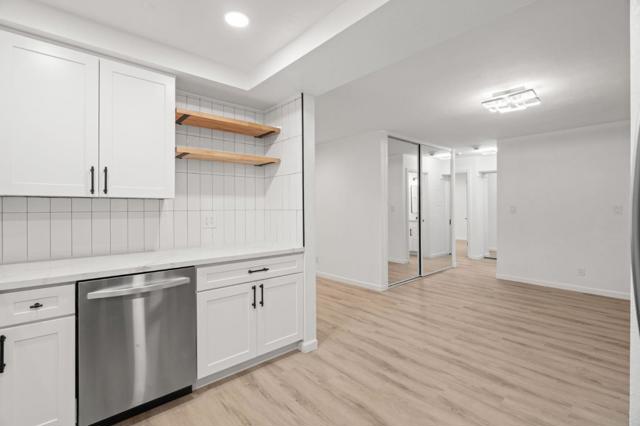 1033 Crestview Drive, Mountain View CA: https://media.crmls.org/mediaz/dad05dba-f8e5-456a-ab47-848024fb68f8.jpg