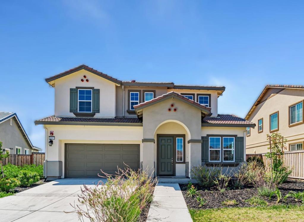 533 Kingbird Circle