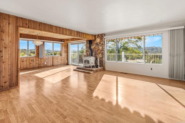 3925 Rogers Rd, Spring Valley CA: https://media.crmls.org/mediaz/dad177f2-5fd7-4e53-9fb0-fbc94f51d061.jpg