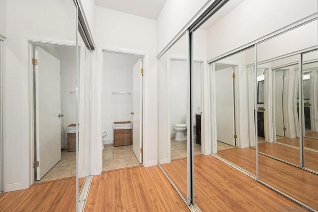 2150 Camino De La Reina, San Diego CA: https://media.crmls.org/mediaz/dad26120-1037-4805-8f86-d0e2979db855.jpg