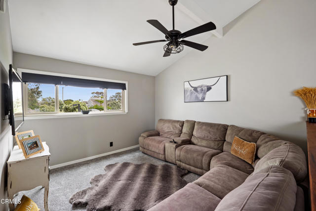 468 Rockman Way, Port Hueneme CA: https://media.crmls.org/mediaz/dad3dab4-3155-4308-af5d-f73ef8681d6f.jpg