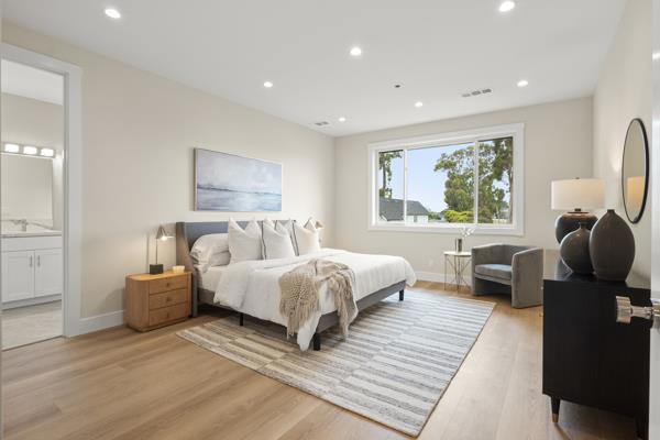 575 Seymour Street, Half Moon Bay CA: https://media.crmls.org/mediaz/dad48fda-c1b7-4daf-a1c4-b7c56376195f.jpg