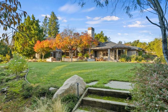 26140 Rancho Manuella Lane, Los Altos Hills CA: https://media.crmls.org/mediaz/dad5396d-619a-44b1-8091-a756a706582f.jpg