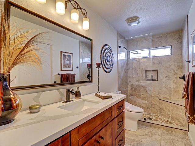 43425 Texas, Palm Desert, CA 92211