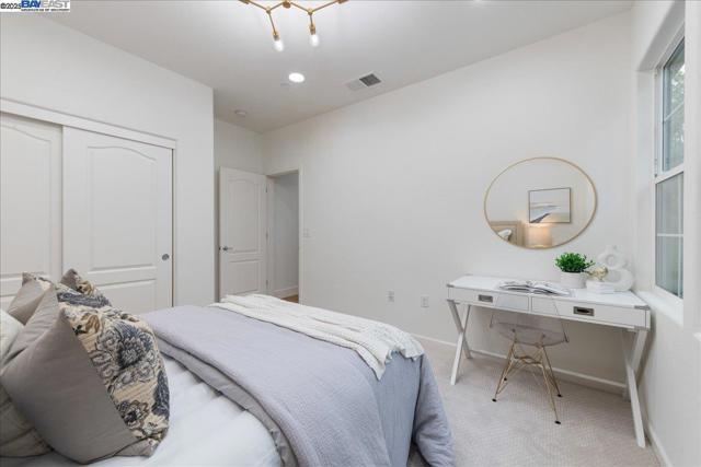 3335 Vittoria Loop, Dublin CA: https://media.crmls.org/mediaz/dad56959-fa19-45d7-a040-cf03f4eccde8.jpg