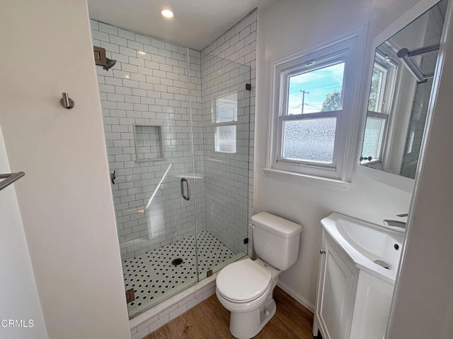 Detail Gallery Image 11 of 23 For 1708 Beverly Dr, Pasadena,  CA 91104 - 3 Beds | 2 Baths