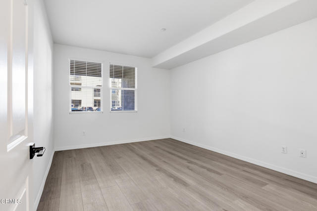 Detail Gallery Image 6 of 29 For 259 Riverdale Ct #241,  Camarillo,  CA 93012 - 2 Beds | 2 Baths