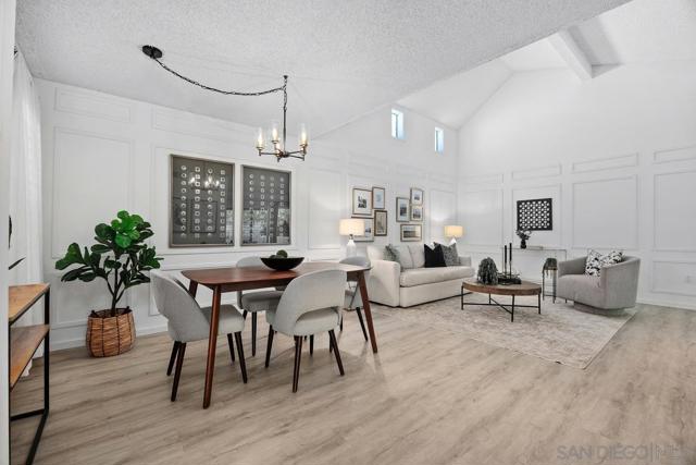 12753 Caminito Cancion, San Diego CA: https://media.crmls.org/mediaz/dad88ee3-3961-42ad-949c-e78d3aaed21b.jpg