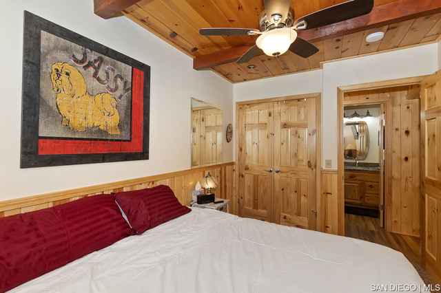 1477 Malabar WAY, Big Bear CA: https://media.crmls.org/mediaz/dad9146c-f2fa-41dd-b405-b89901bfdec0.jpg
