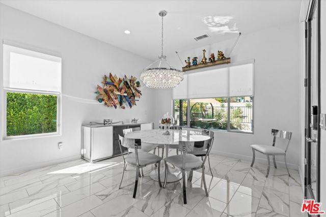 14 Merlot, Rancho Mirage CA: https://media.crmls.org/mediaz/dada347b-58fd-48bb-b18d-3a660bde6026.jpg