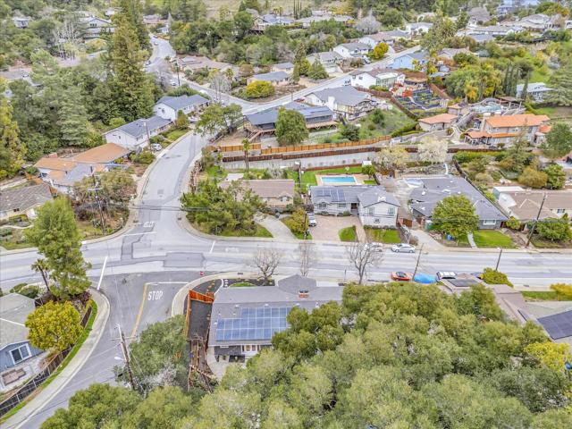 2845 Brittan Avenue, San Carlos CA: https://media.crmls.org/mediaz/dada55af-cb6b-4f78-9687-53548cbd32c5.jpg