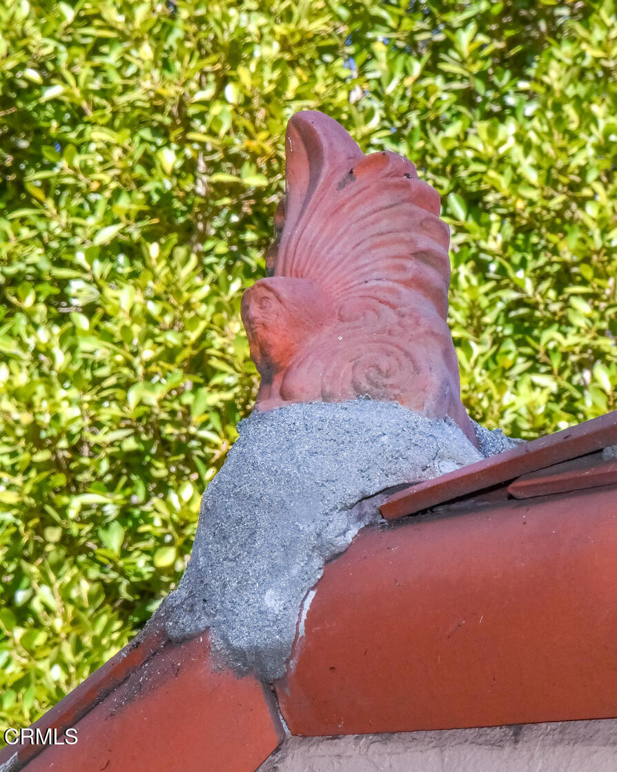 https://media.crmls.org/mediaz/dadb6ec0-7070-4904-a959-ff0a9b06c3d1.jpg?preset=X-Large