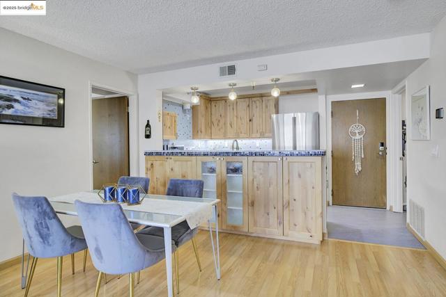 Image 9 of 42 For 545 Pierce St  3002