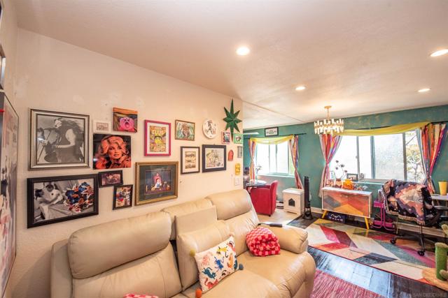 3295 Ocean View Blvd, San Diego CA: https://media.crmls.org/mediaz/dade08f8-6e64-4be4-a0a4-4a16bf5cf62c.jpg