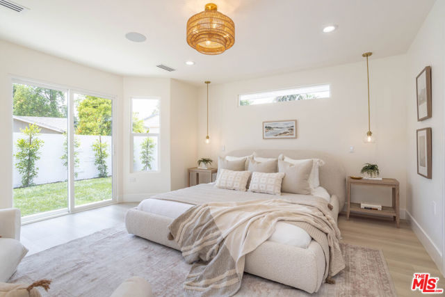 22250 Strathern Street, Canoga Park CA: https://media.crmls.org/mediaz/dade63d5-5aad-4041-a587-7f5f17d92c3b.jpg