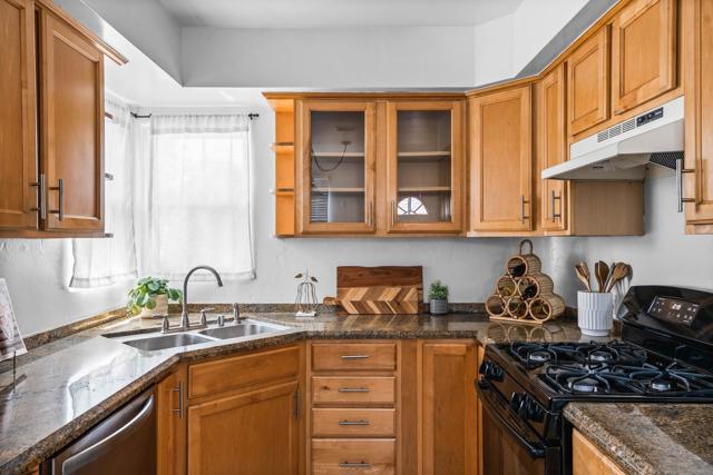4751 Monroe Ave, San Diego CA: https://media.crmls.org/mediaz/dade92bf-7e7a-45c2-b9b4-e8eab238cec4.jpg